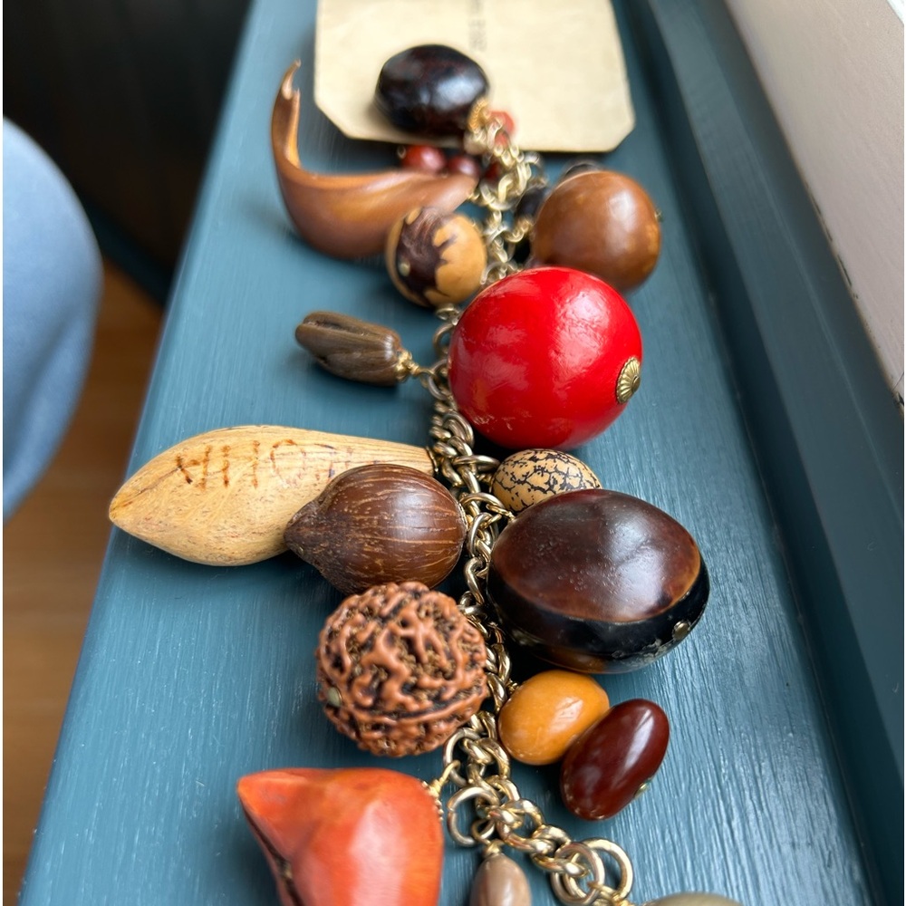 Hawaiian bracelet from local natural items. Original tag/Never worn/vintage